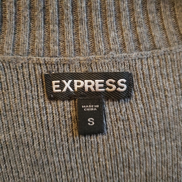 Express deep v-neck sweater, Small - Picture 4 of 4